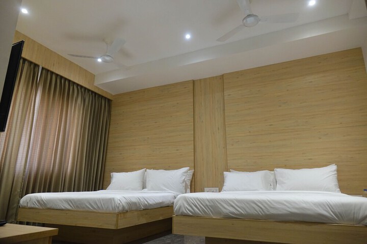 Room 20 of 35