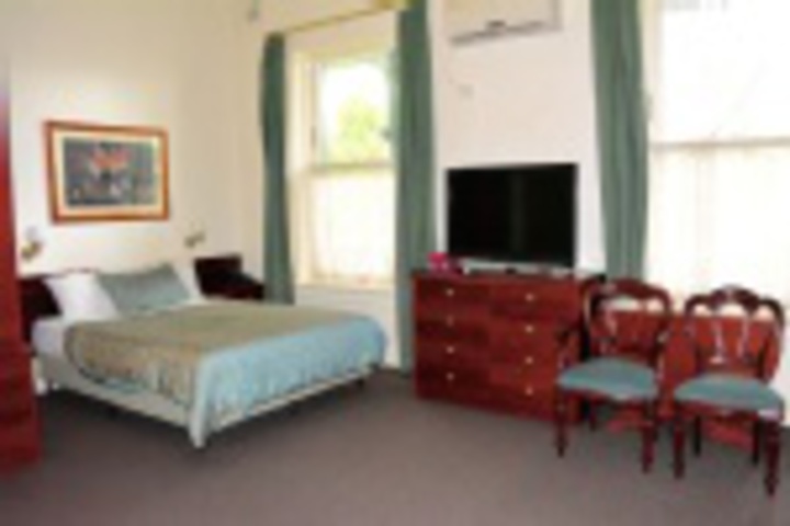 Room 401 of 768