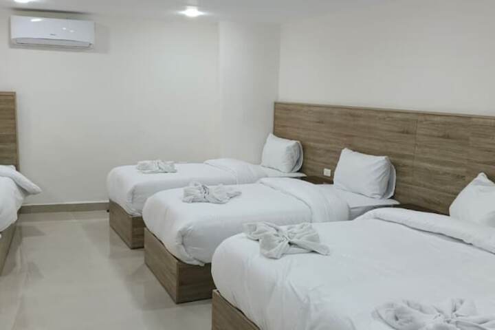 Room 4 of 29