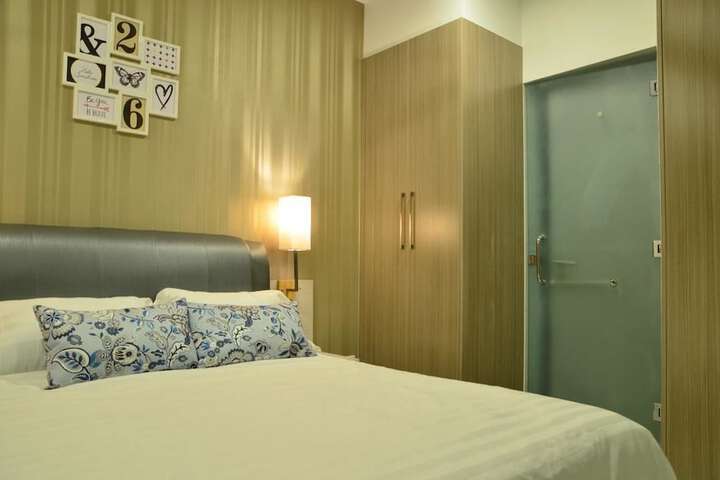 Room 6 of 96