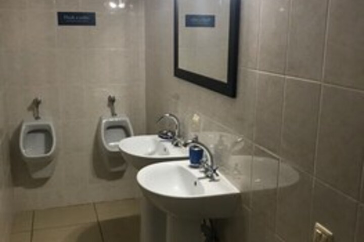 Room 2 of 113