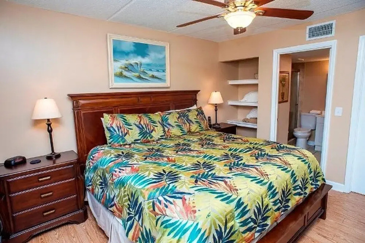 Room 4 of 16