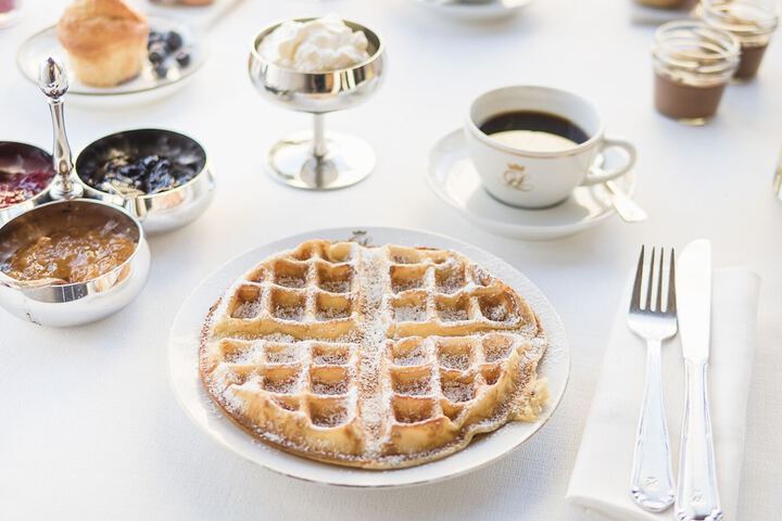 Breakfast/Coffee Service 100 of 124