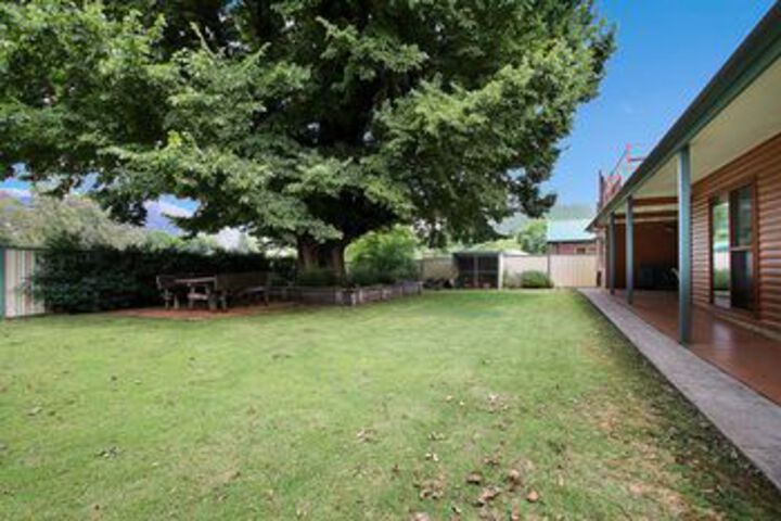 Property Grounds 15 of 16