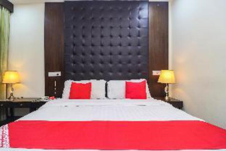 Room 18 of 23