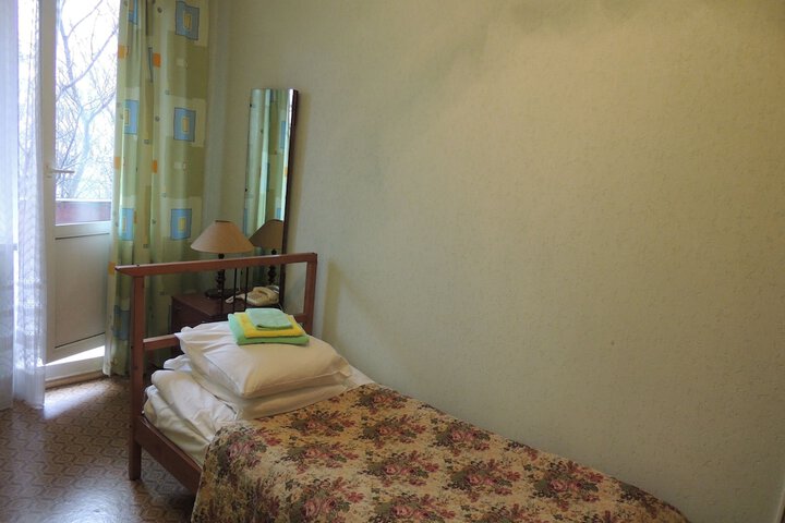 Room 46 of 101