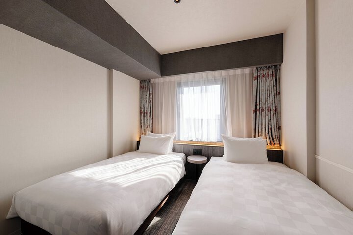 Room 11 of 46