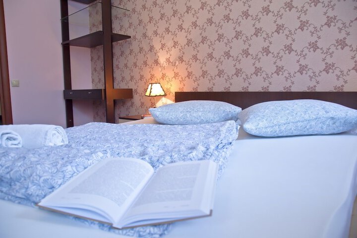 Room 9 of 67