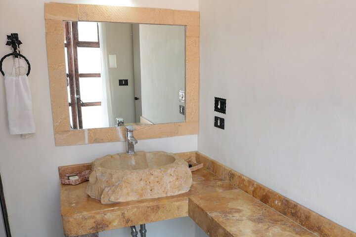 Room 48 of 123