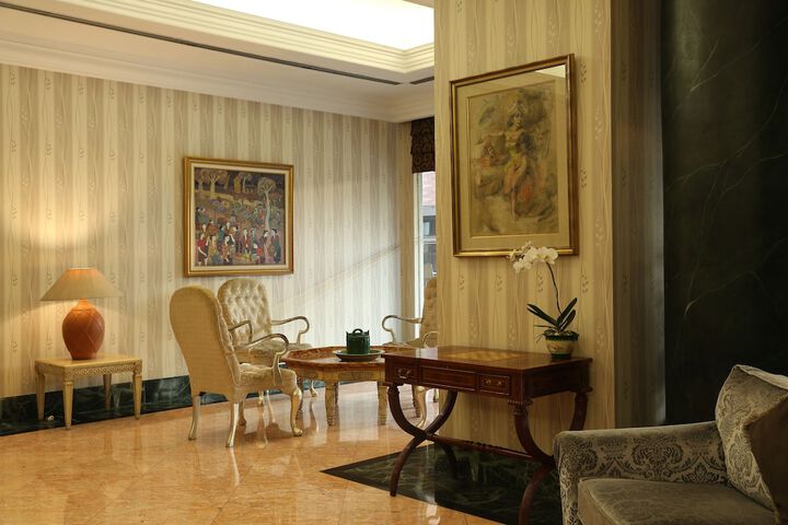 Lobby Photo