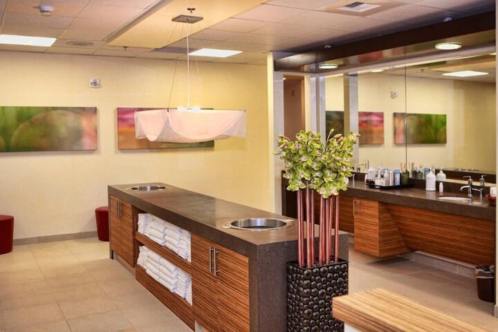 Hotel Interior 20 of 25