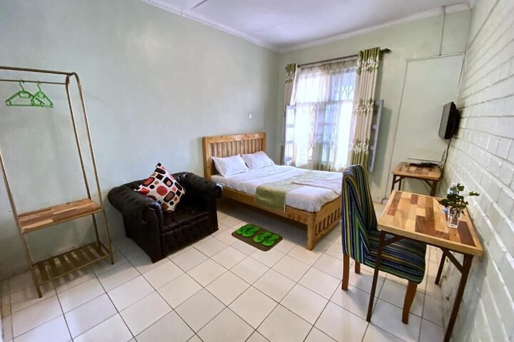 Room 4 of 19