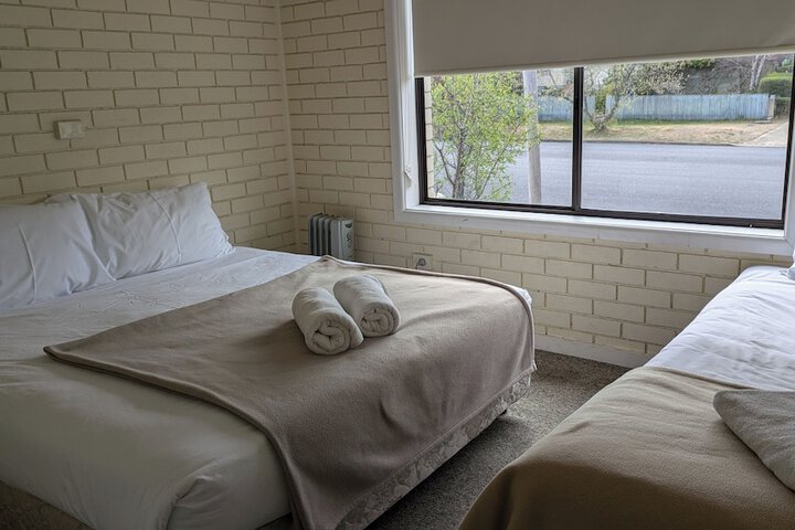 Room 7 of 25