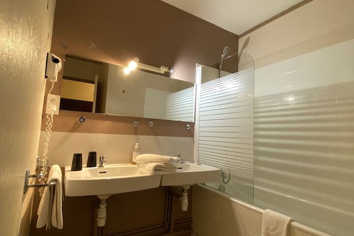 Room 45 of 73