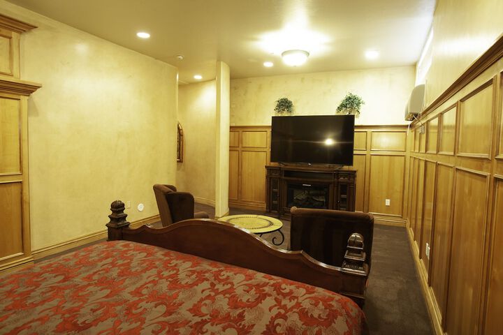 Room 36 of 96