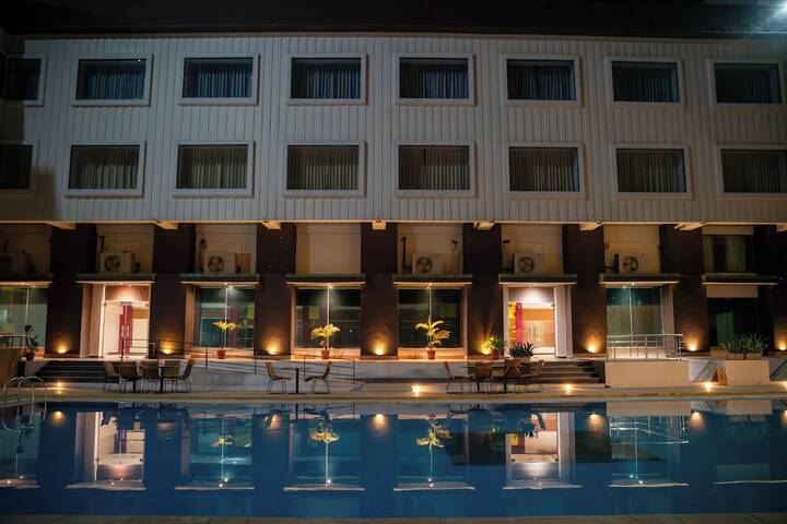Pool 94 of 190