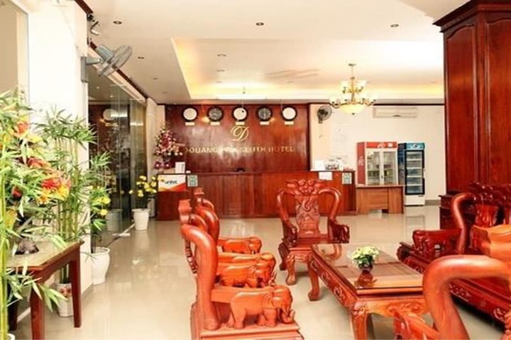 Guest Lobby