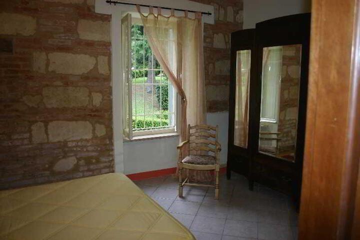General 7 of 18