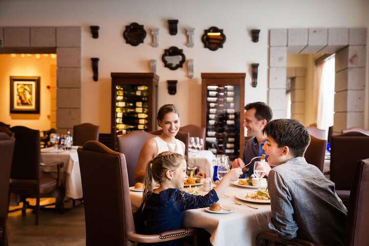 Dining 65 of 95