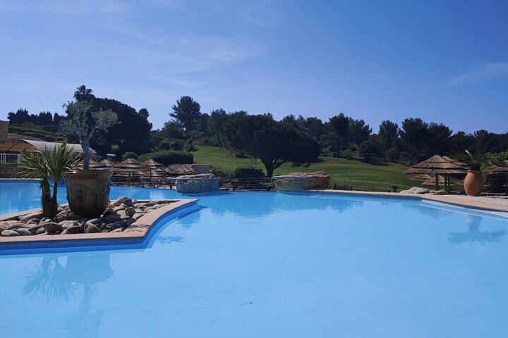 Pool 64 of 127