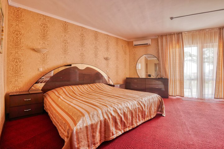 Room 11 of 56