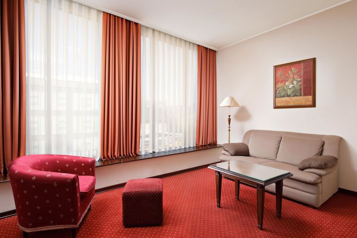 Room 12 of 31