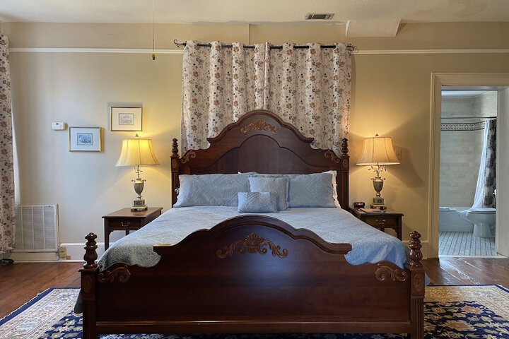 Room 109 of 170