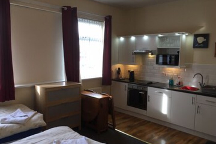 Room 32 of 40