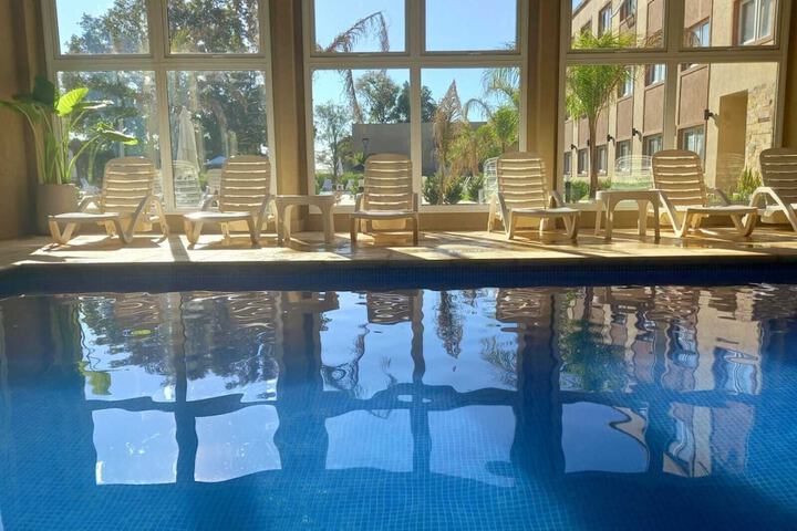 Pool 10 of 51