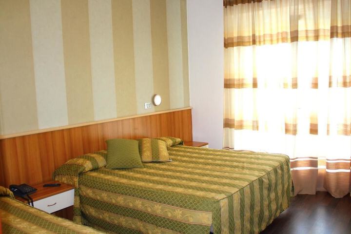 Room 16 of 22