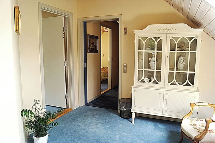 Room 17 of 49