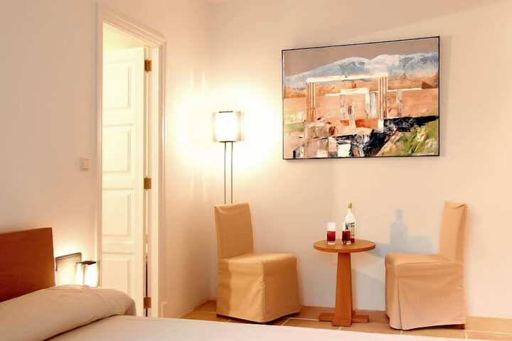 Room 10 of 52