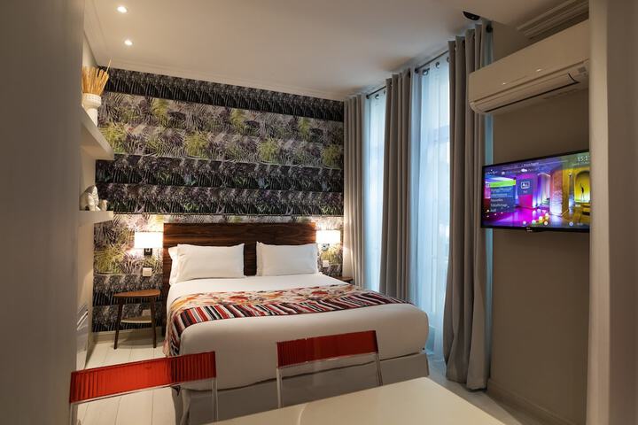 Room 25 of 64