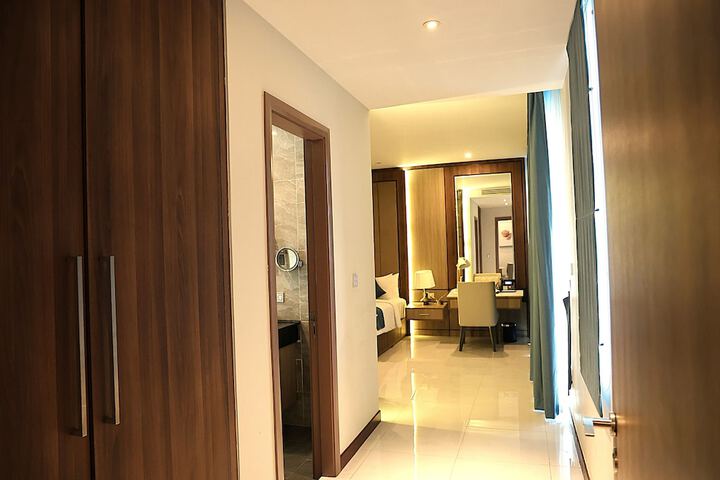 Room 81 of 313