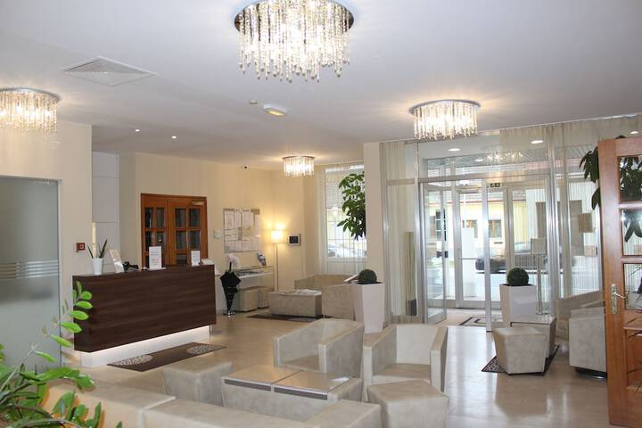 Hotel 2 of 32