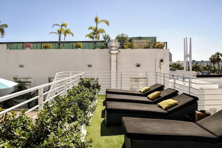 Sundeck