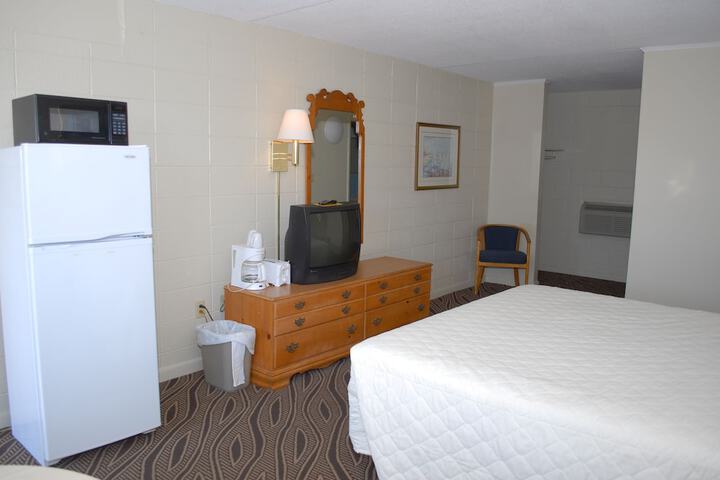 Room 15 of 43