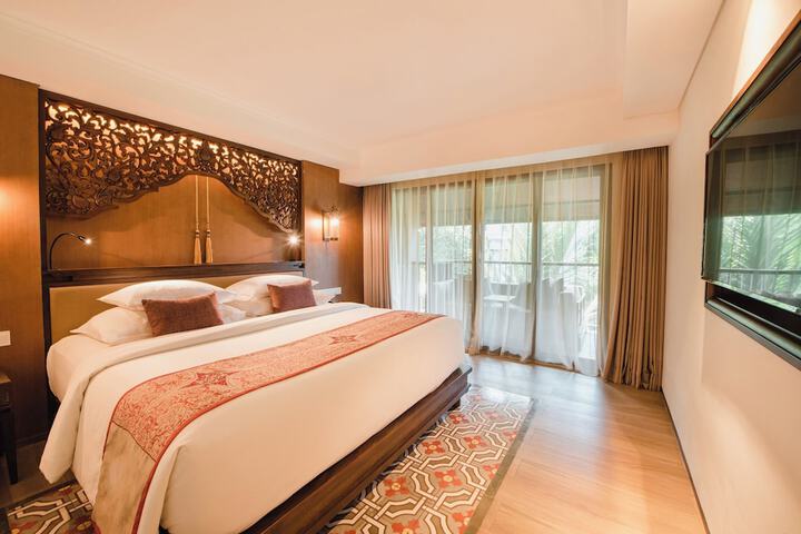 Room 18 of 192