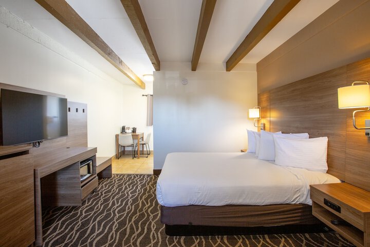 Room 27 of 45