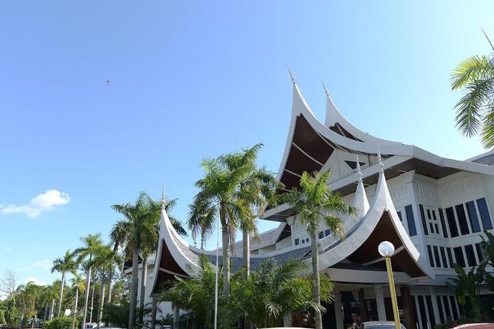 The Grand Beach Resort
