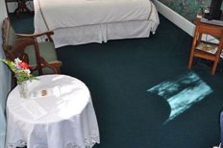 Room 10 of 23