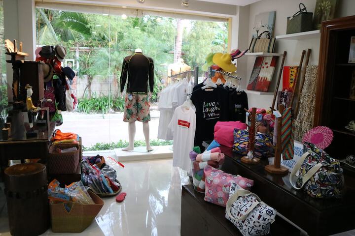 Gift Shop 47 of 66