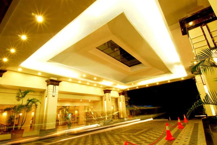 Hotel Interior 22 of 35