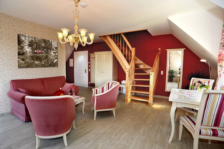 Room 16 of 30