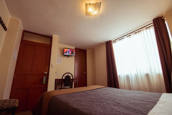 Room 15 of 36