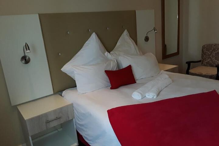 Room 12 of 31