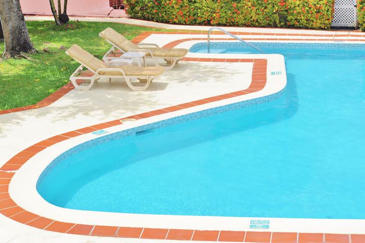 Pool 23 of 46
