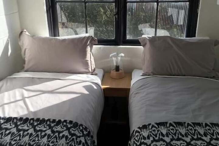 Room 15 of 90