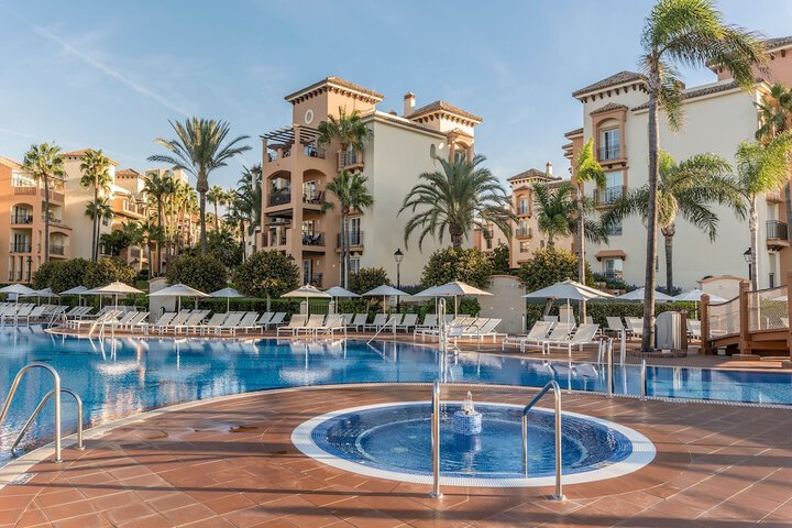 Pools & Facilities