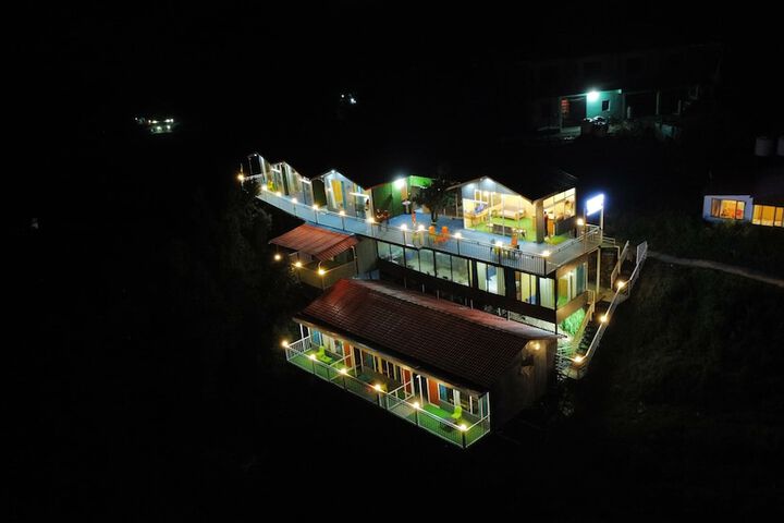 Hotel 34 of 53